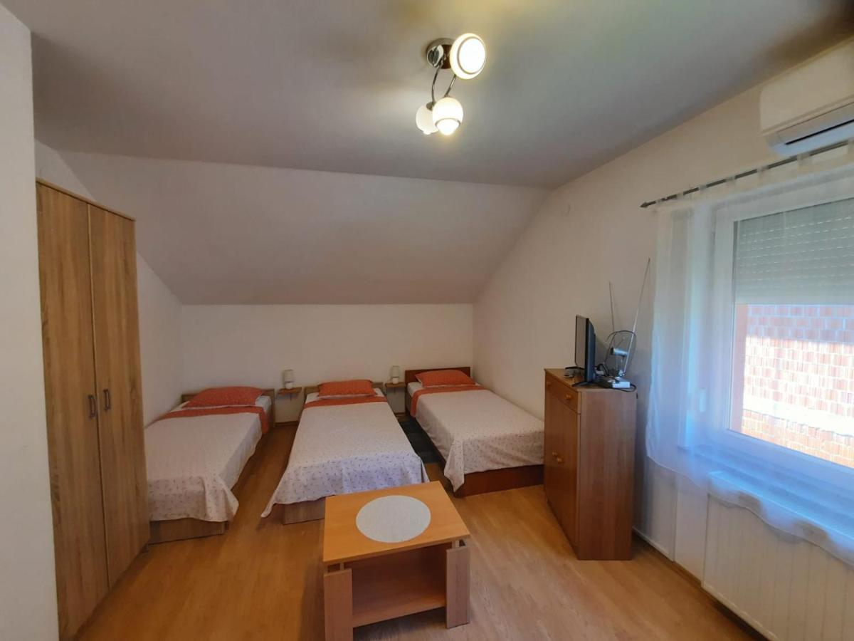 Apartman Stars Slavonski Brod Extérieur photo